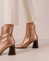 South Shimmer Quartz Pink Boots
