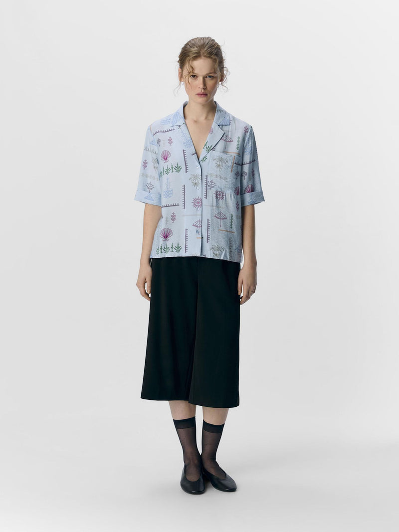 Cropped Printed Blue Shirt