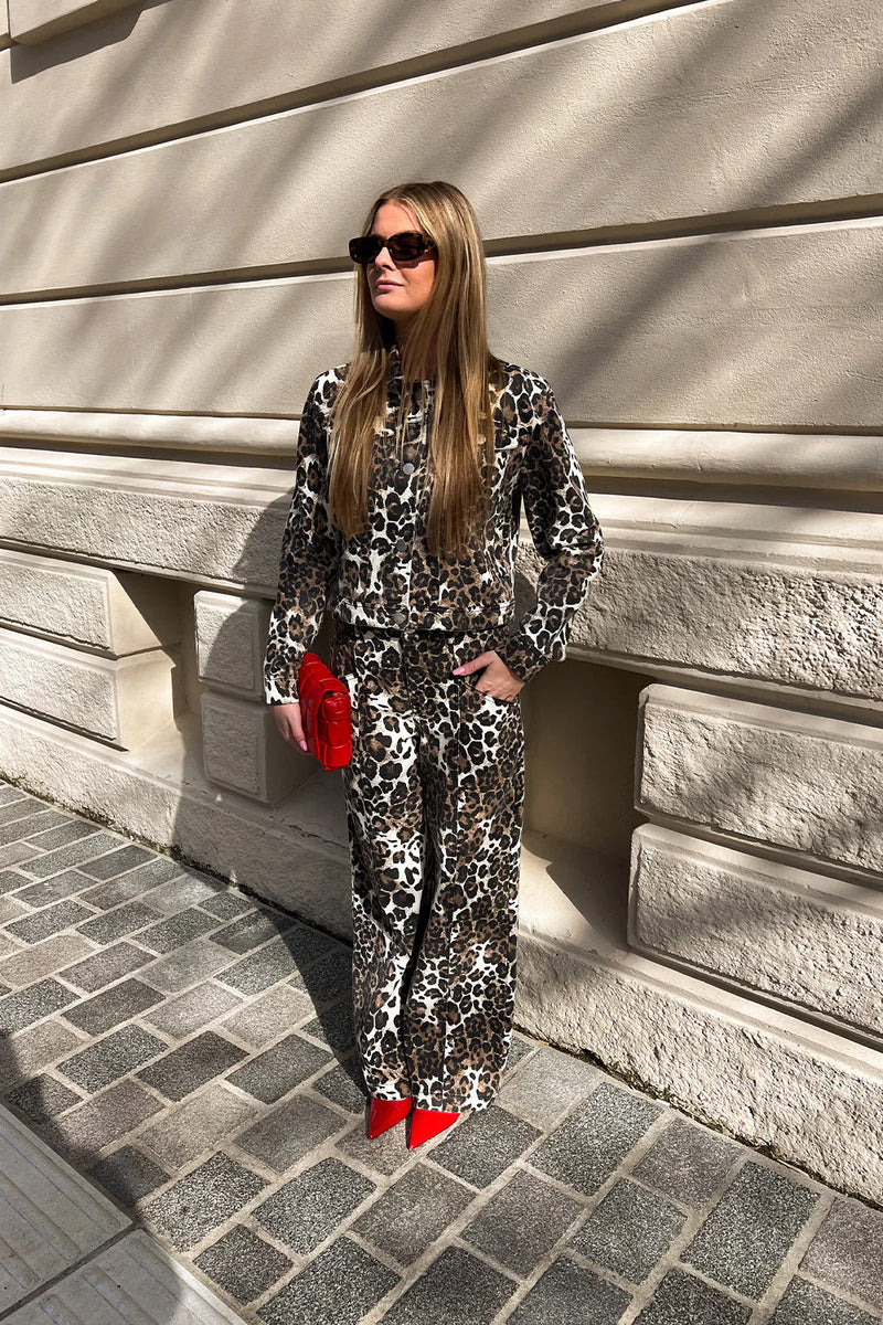 Stormy Leopard Print Jeans